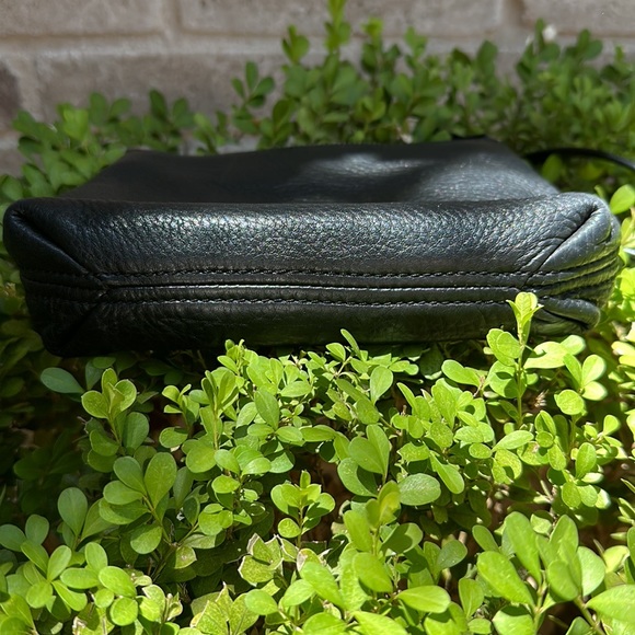 Michael Kors black pebbled leather crossbody bag purse - Picture 11 of 12